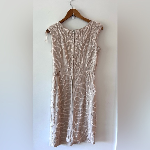 VINTAGE Linen-Like Beige Sleeveless Dress with 3D Ruffled Ribbon Details - Picture 4 of 13